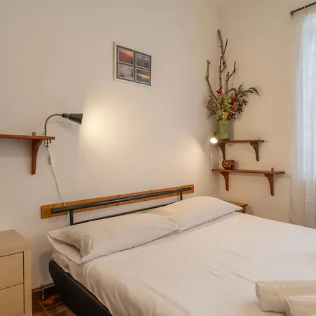 Moggio Terrazzo 24 דירה Cremeno